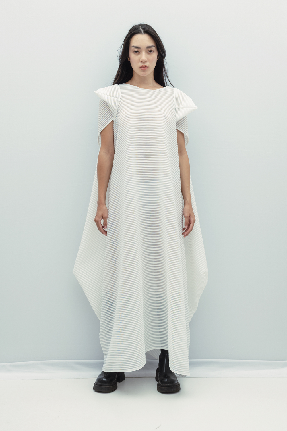 Rochie zburatoare din mesh alb by Bpopp