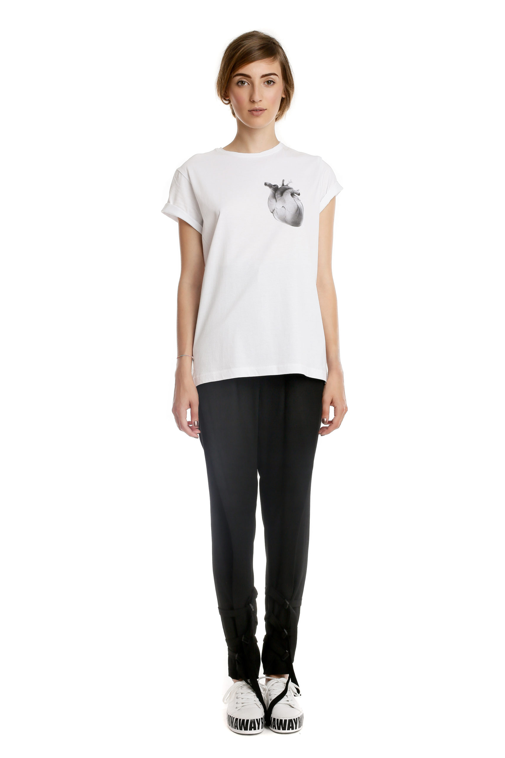 Tricou alb din bumbac cu inimă by Larisa Dragna