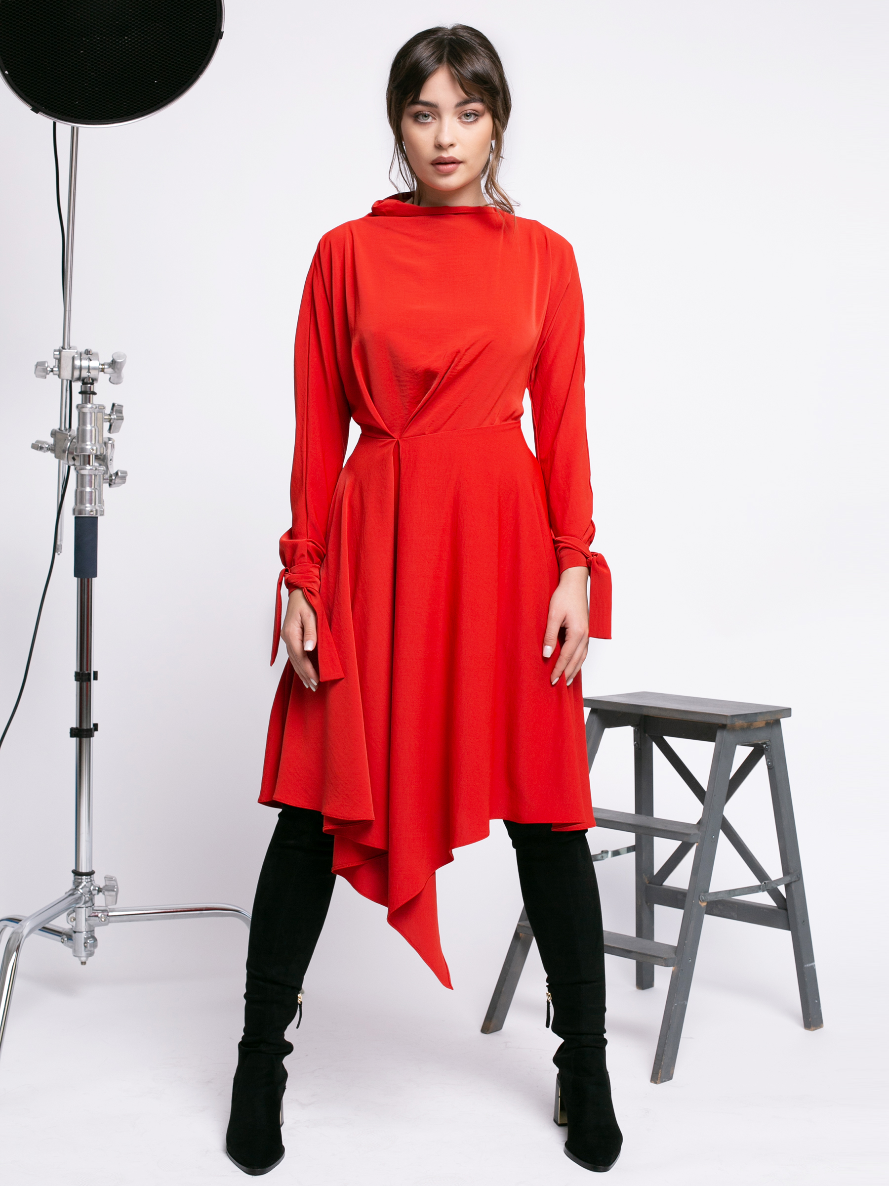 Rochie rosie cu tiv asimetric Scarlet by Larisa Dragna