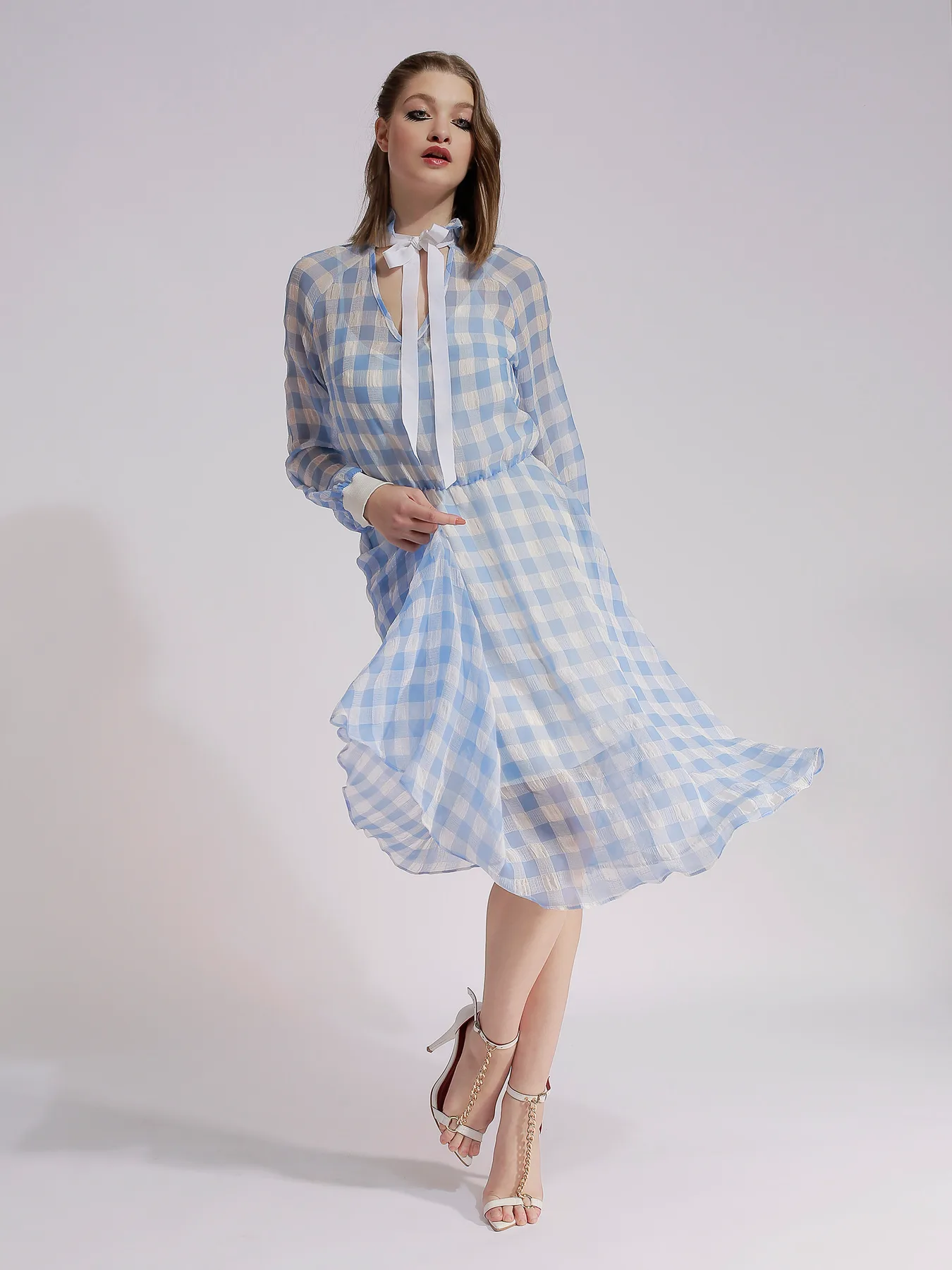 Rochie albastră din voal cu guler tip panglică albă by Larisa Dragna