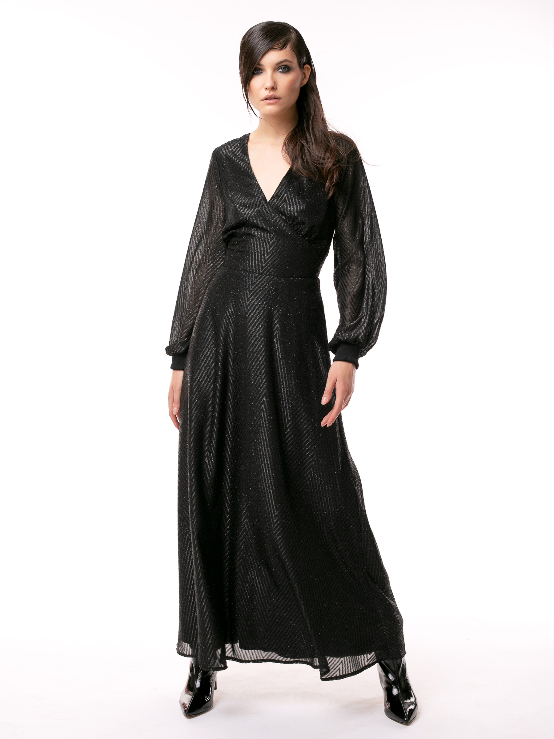 Rochie lunga cu decolteu in V by Larisa Dragna