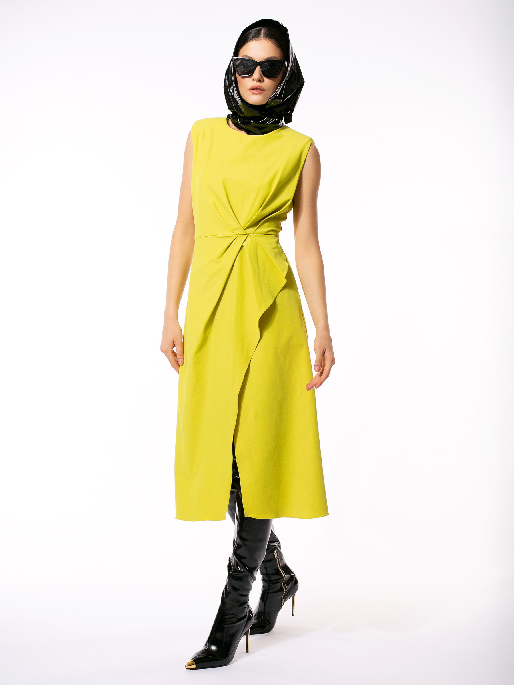 Rochie Acid Lime cu Pliuri, Umeri Supradimensionați by Larisa Dragna