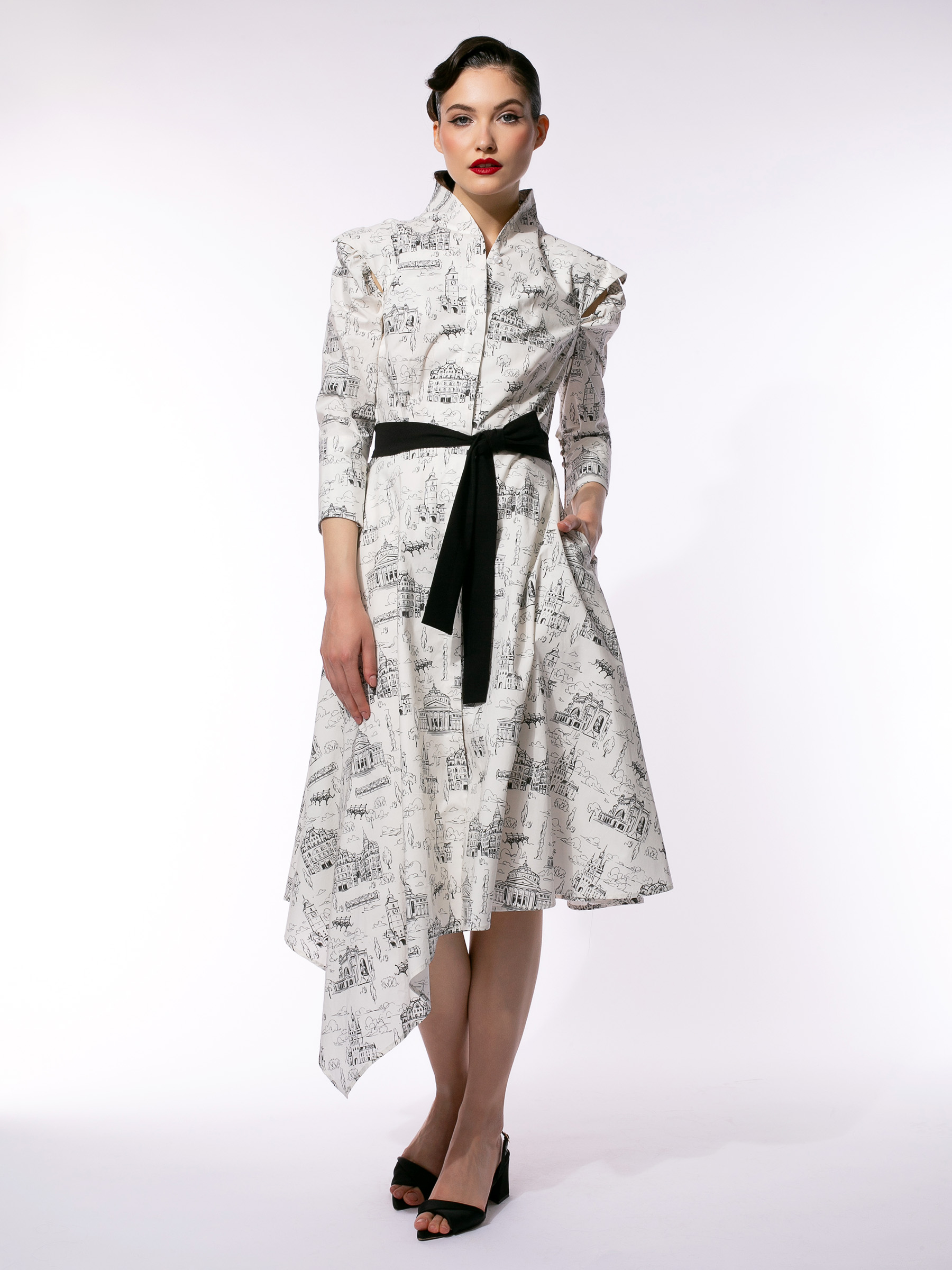 Echoes of Romania – Rochie din bumbac cu guler kimono și print by Larisa Dragna