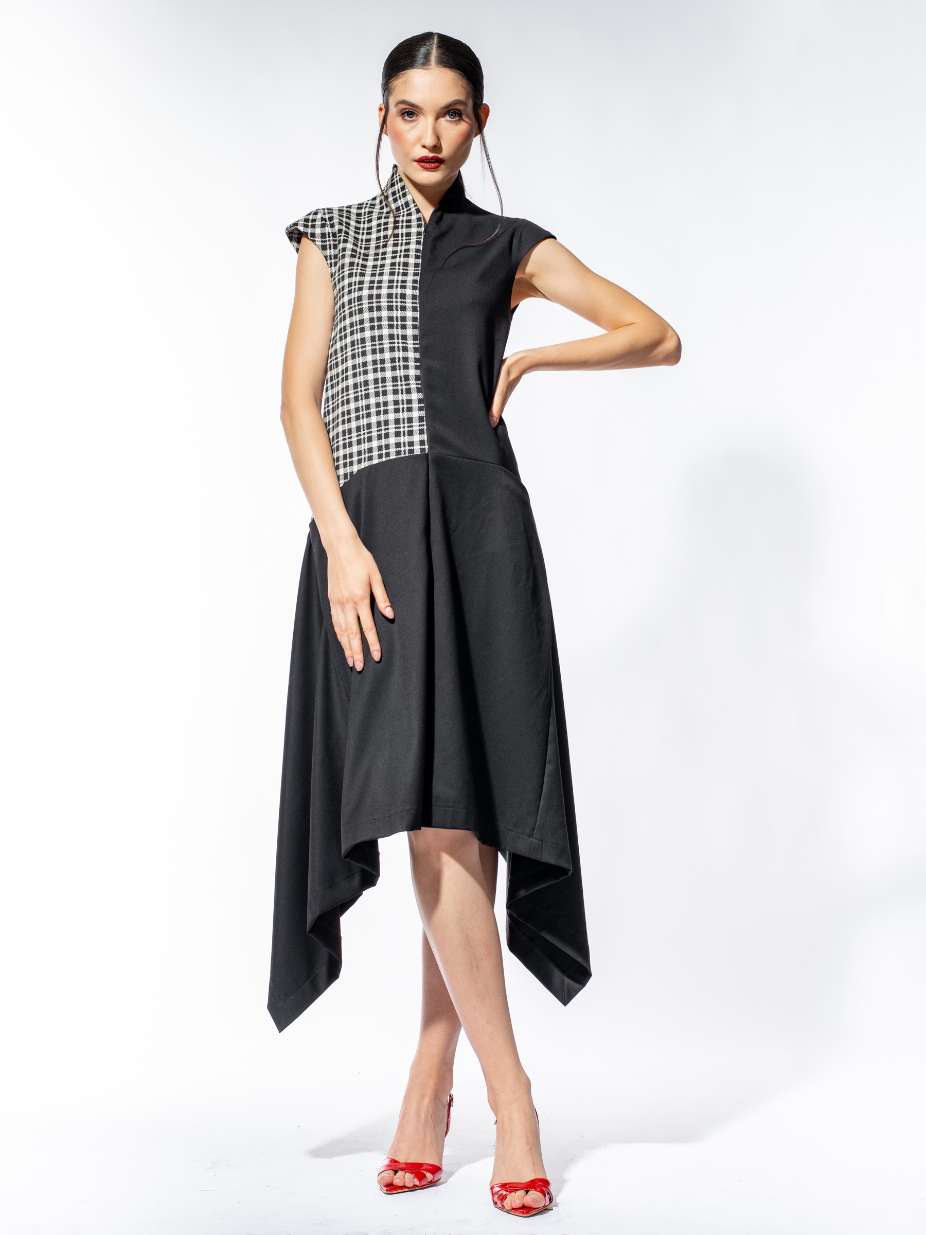 Rochie geometrică cu print tartan by Larisa Dragna