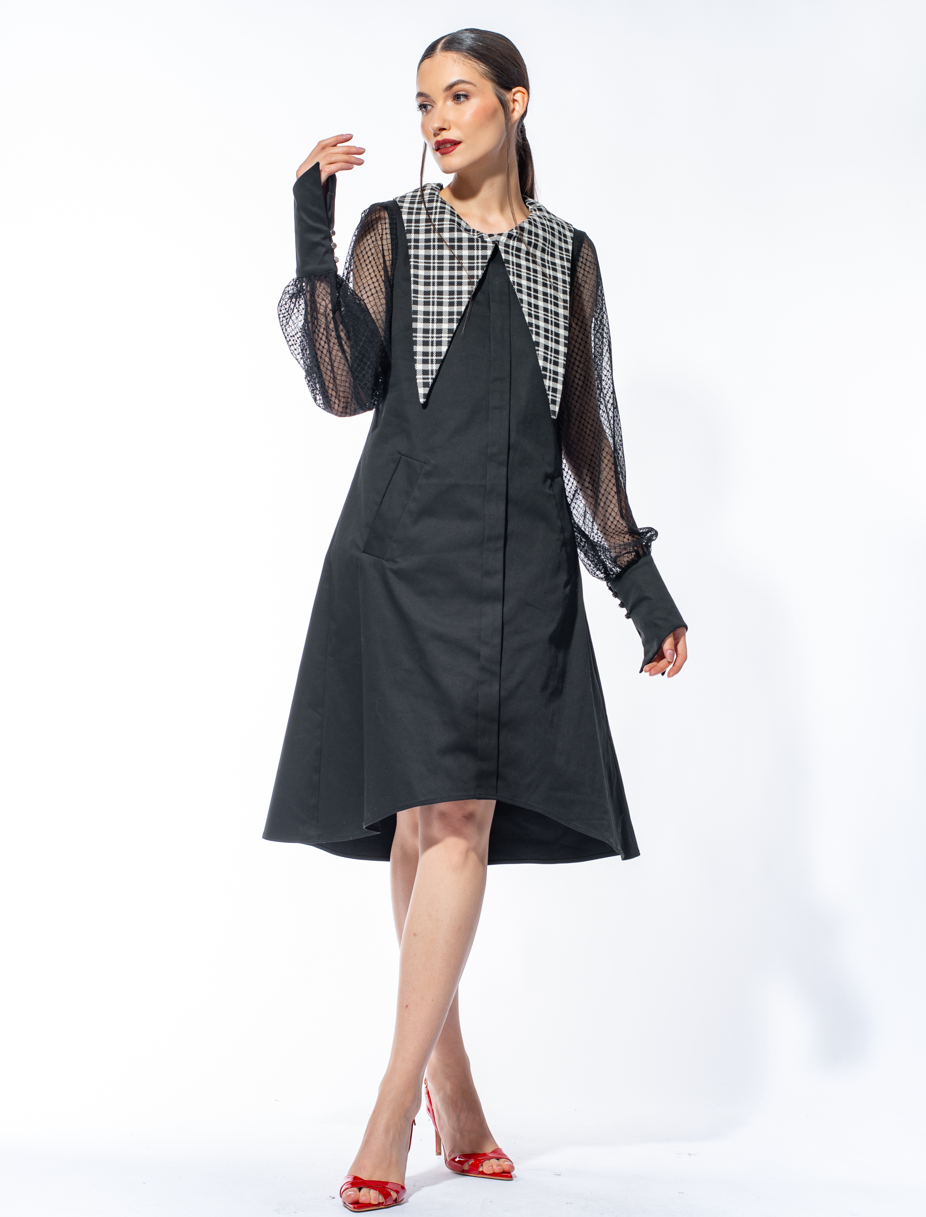 Rochie neagră din bumbac cu guler detașabil Chest by Larisa Dragna